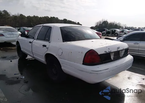 2001 Ford Crown Victoria Police Interceptor z USA, uszkodzony, nr VIN 2FAFP71WX1X107924